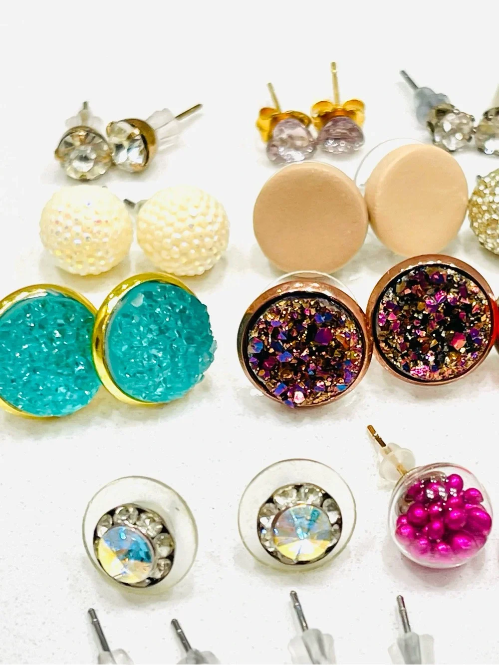Girls Earrings 30 Pairs EUC